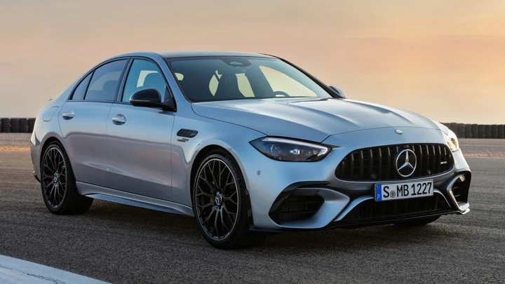 Si torna a ruggire: Mercedes riporta in vita il leggendario V8 AMG