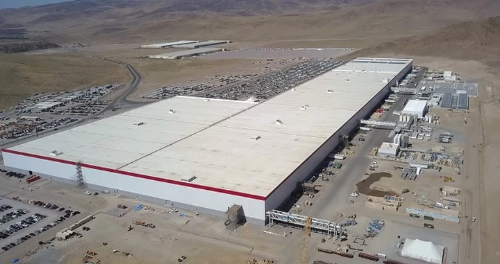 Tesla e Panasonic: stop all’espansione della Gigafactory nel Nevada
