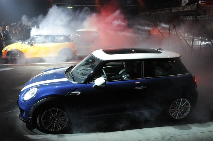 Nuova Mini 2014: l’inglese più cool si svela a Roma