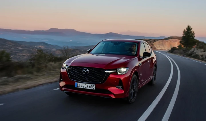 Mazda CX-60 e-Skyactiv D: immagini ufficiali