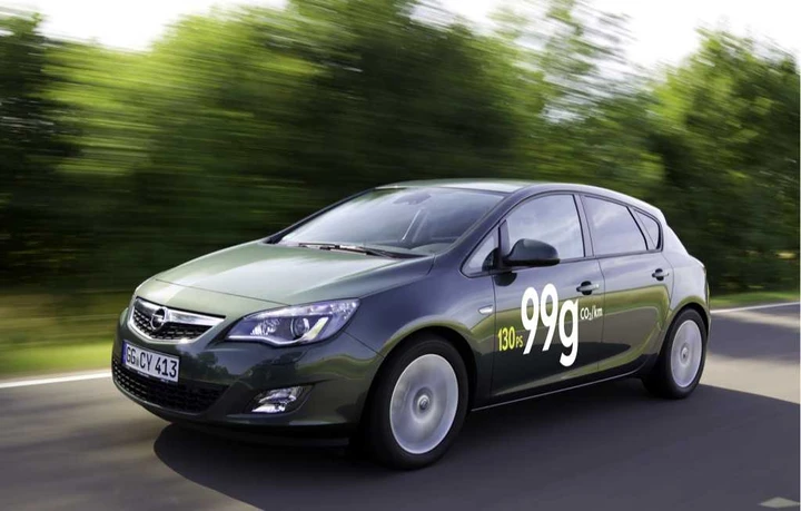 Opel Astra ecoFLEX: un diesel da 3,7 litri/100 km