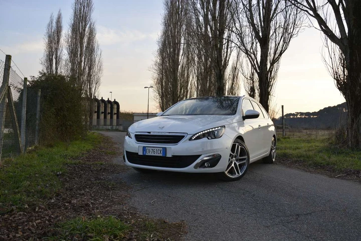 Peugeot 308 SW 1.6 e-HDi: la prova su strada