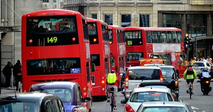 Traffico: Londra al primo posto nel 2022, Palermo in top 10