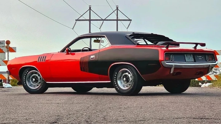 Non usciva dal garage da 43 anni: muscle car ritorna in strada