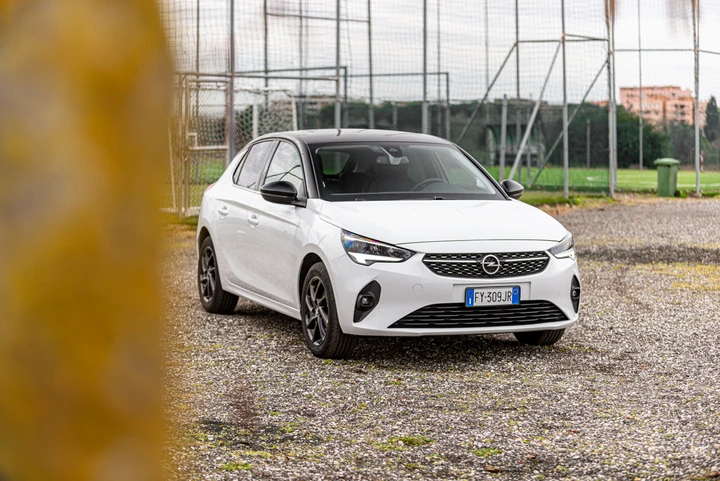 Opel Corsa 1.2 turbo MT: la prova su strada