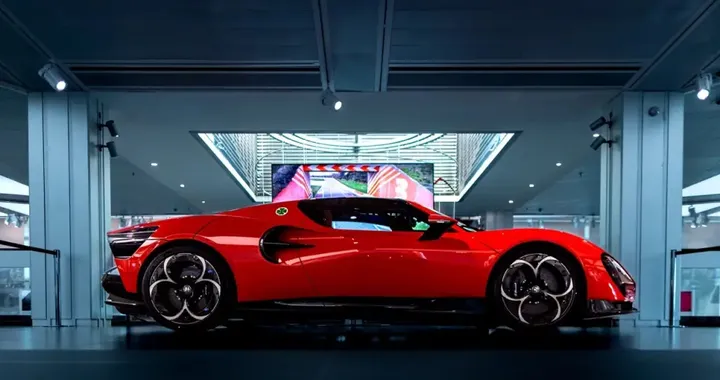 Alfa Romeo 33 Stradale arriva ad Arese e conquista gli USA