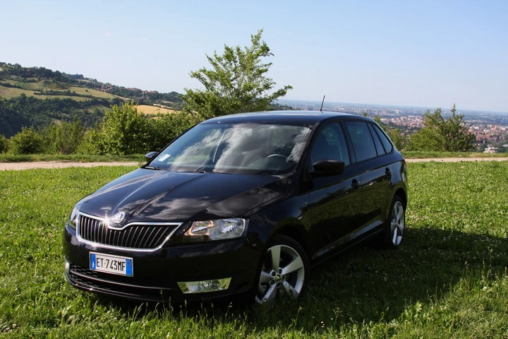 Skoda Rapid Spaceback Executive 1.6 TDI, prova su strada