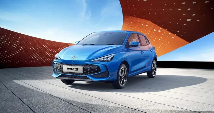 MG3 non soltanto ibrida, debutta anche la versione benzina
