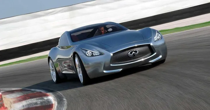 Infiniti: la supercar può attendere