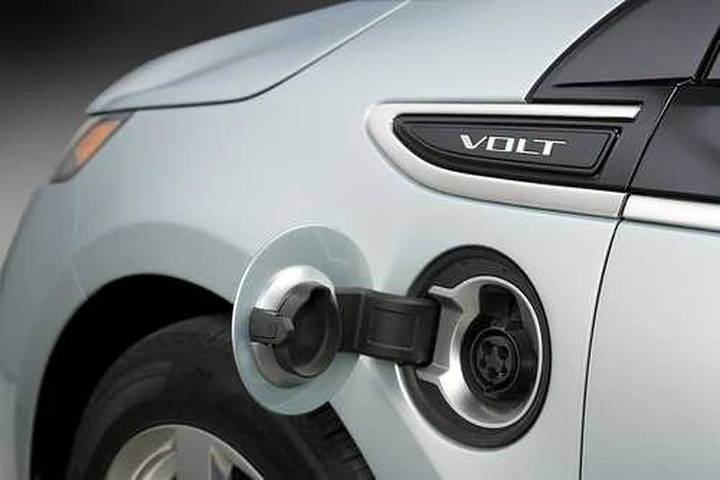 GM investe su batterie a lunga durata