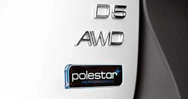 Più potenza alle Volvo V70 e XC70 con il kit ufficiale Polestar