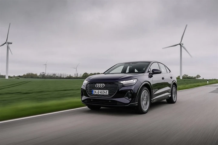 Audi Q4 Sportback 40 e-tron: prezzi e versioni