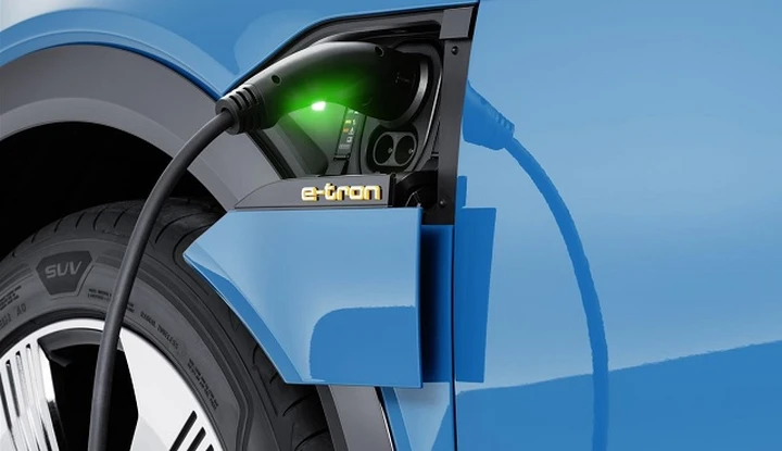 Audi: con e-tron Charging Service la ricarica è unica anche all’estero