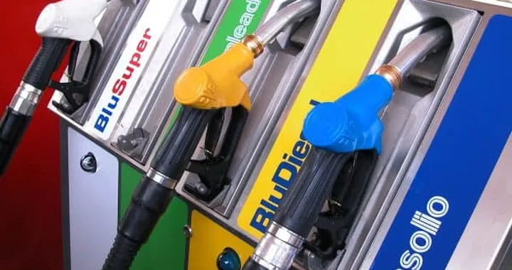 Crisi in Medio Oriente, impatto sui prezzi di benzina e diesel in Italia