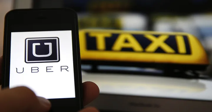 Guida autonoma, Uber sospende i test