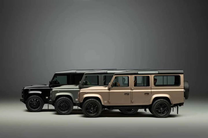 Defender V8 Works Bespoke: l’icona Land Rover diventa arte