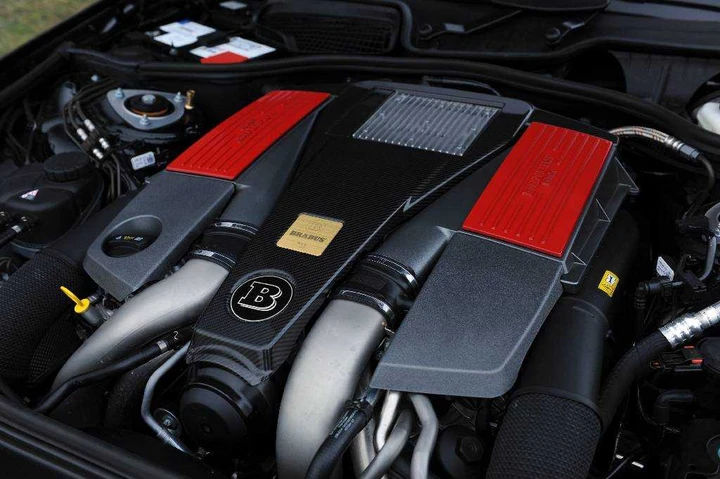 Brabus V8 biturbo