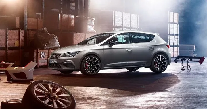 Seat Leon Cupra 300 CV: prezzi e allestimenti