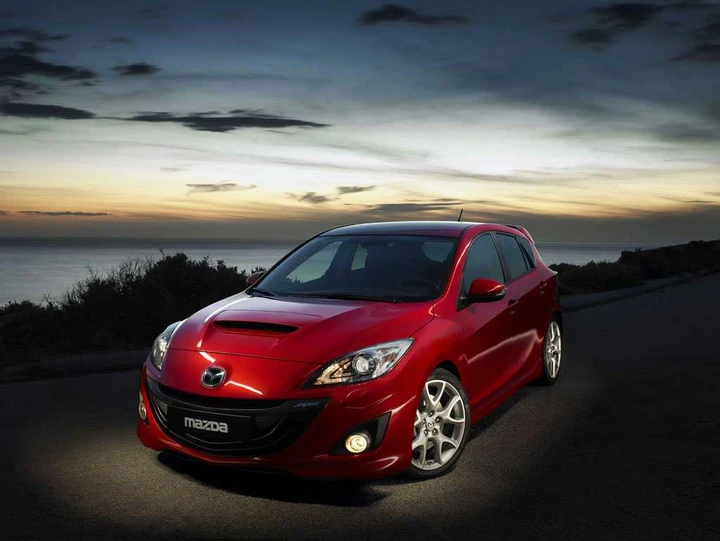 Prime immagini ufficiali della Mazda 3 MPS