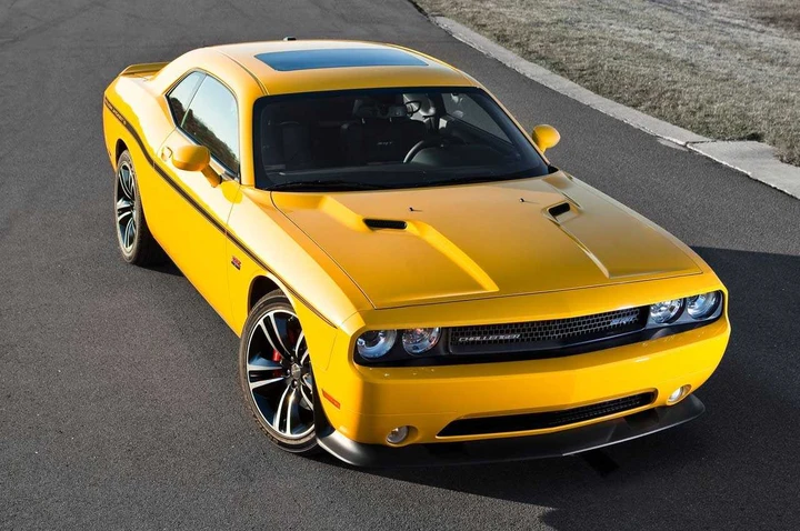 Dodge Challenger SRT8 392 Yellow Jacket