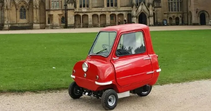 L'auto più piccola del mondo venduta a 159000 euro