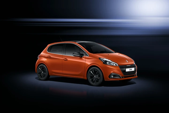 Peugeot 208 restyling: primo contatto
