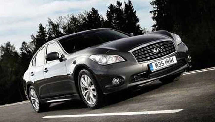 Infiniti M35h GT: ibrida da 364 CV
