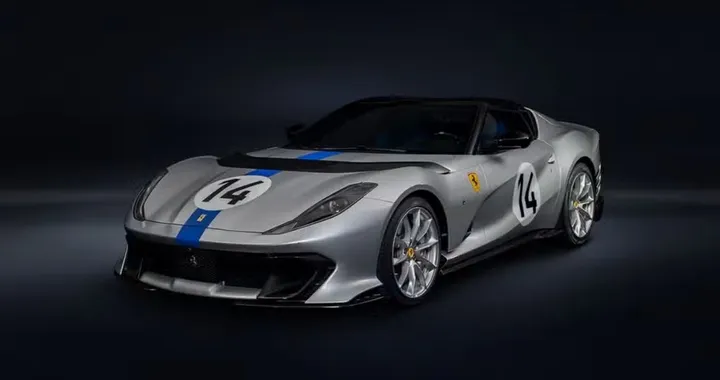 Ferrari 812 Competizione A: l'arte della personalizzazione in una supercar unica