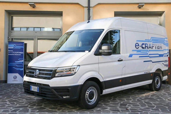 Nuovo Volkswagen e-Crafter: presentato in Italia il van a emissioni zero