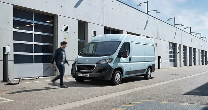 Peugeot e-Boxer: caratteristiche, autonomia e ricarica