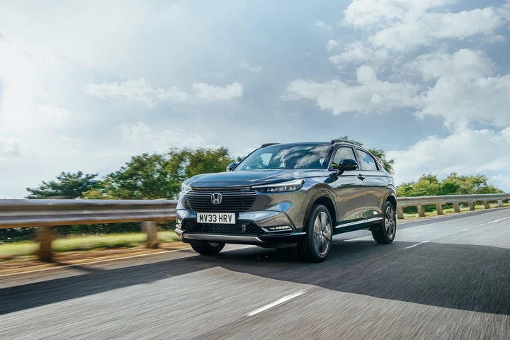 Honda HR-V e:HEV: dotazioni, prezzi e debutto