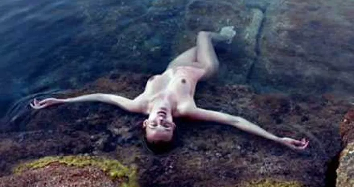 Calendario Pirelli 2012: nudo italiano d'autore