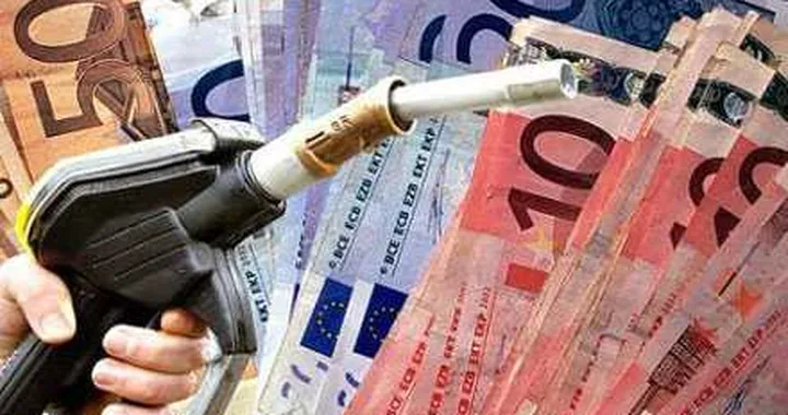 Caro carburanti: la Procura apre un'indagine