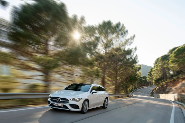 Mercedes CLA Shooting Brake 2020: immagini ufficiali