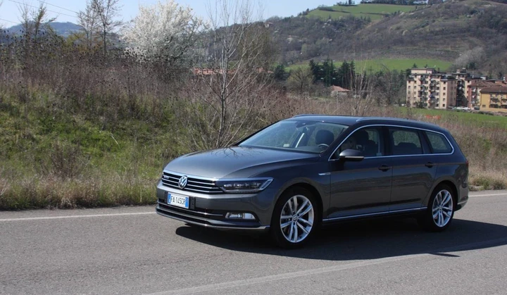 Volkswagen Passat Variant 2.0 BiTDI 4Motion: prova su strada