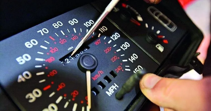 Truffa contachilometri, un nuovo strumento aiuta a difendersi