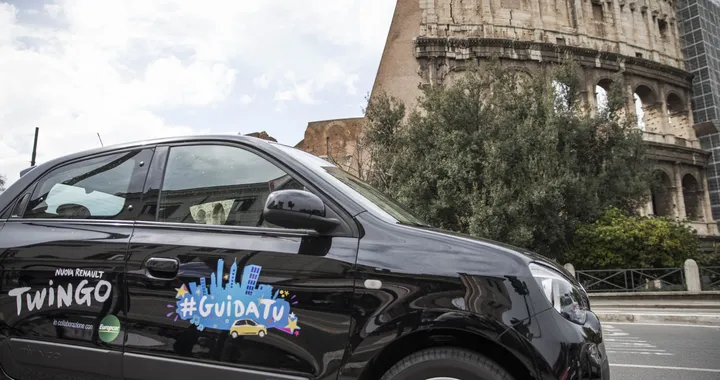 Nuova Renault Twingo ti porta dove vuoi #GuidaTu