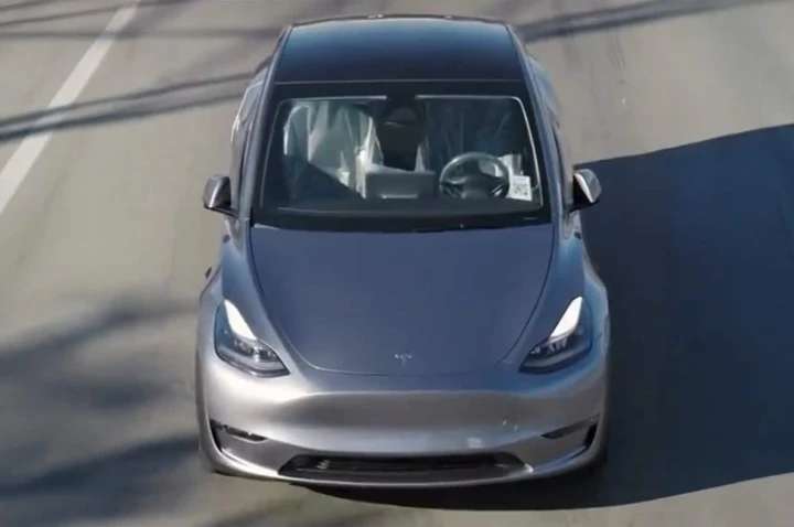 Tesla accelera sul robotaxi: in arrivo la sperimentazione commerciale ad Austin