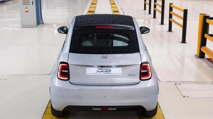 Mirafiori chiude per prepararsi alla Fiat 500 Ibrida
