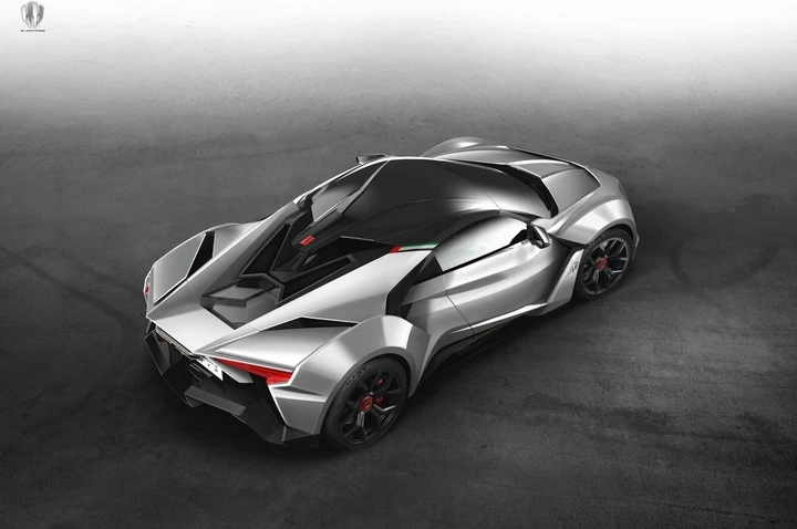 W Motors Fenyr SuperSport: immagini ufficiali