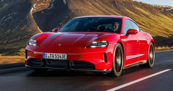 Porsche nel 2025: calano margini e vendite, boom elettriche in Europa