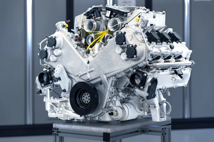 Aston Martin Valhalla: motore ibrido V6