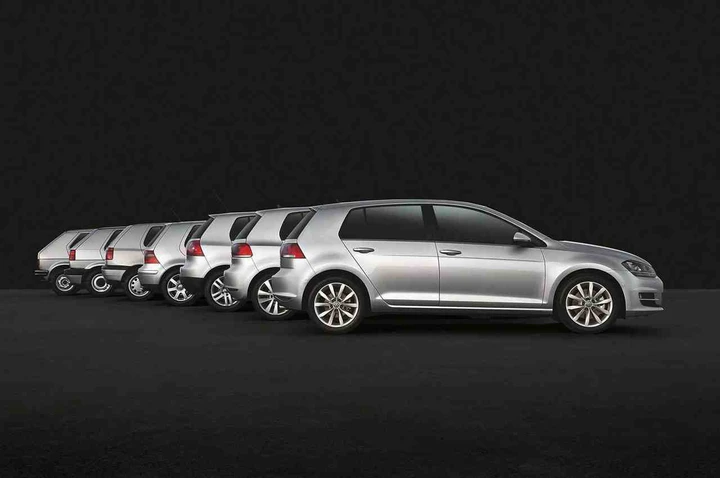 Volkswagen Golf festeggia 40 anni