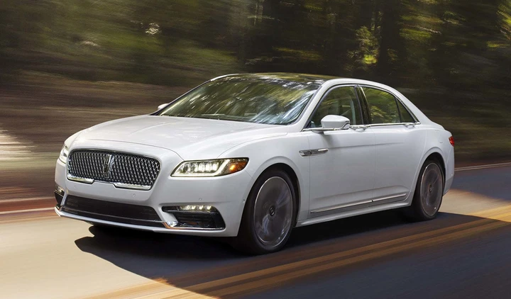 Nuova Lincoln Continental: l’ammiraglia debutta a Detroit