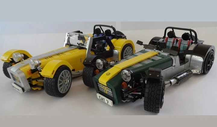 Caterham Super Seven: ora è anche realizzata con i Lego