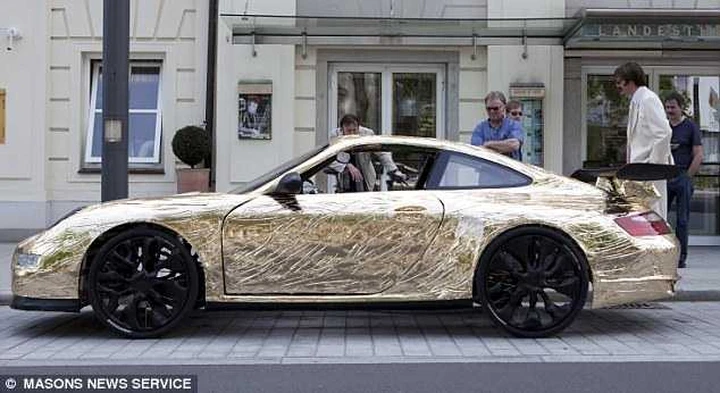 Una strana Porsche 
