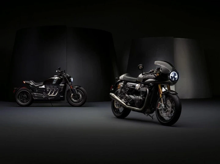 Triumph: al debutto la Thruxton TFC e il concept Rocket TFC