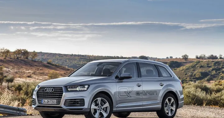 Audi Q7 e-tron 3.0 Tdi quattro: Suv ibrido plug-in