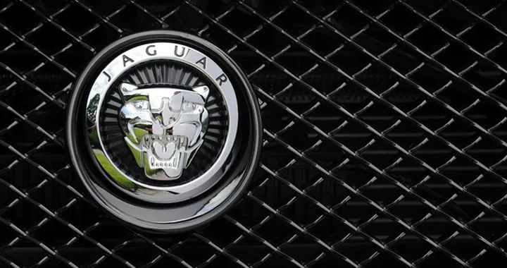 Jaguar XS Concept, il debutto a Parigi