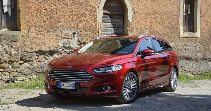 Ford Mondeo 2.0 TDCi Powershift Wagon: la prova su strada